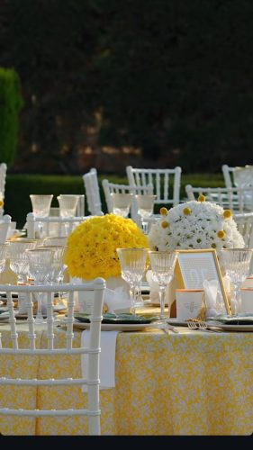 Daisy round tablecloth, poly-cotton, yellow colour, floral pattern