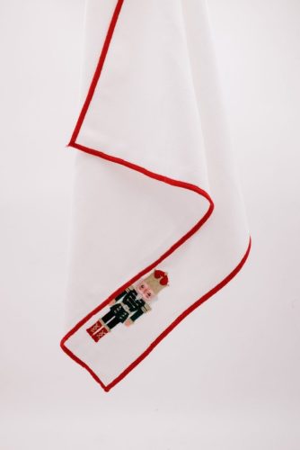 Nutcracker-r, 100% cotton, with red endings dinner napkin